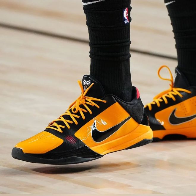 九游娱乐平台关于夏洛特黄蜂训练开放日，冲刺阶段绝杀压哨引欢呼，法甲在即，团队化学反应显著的信息