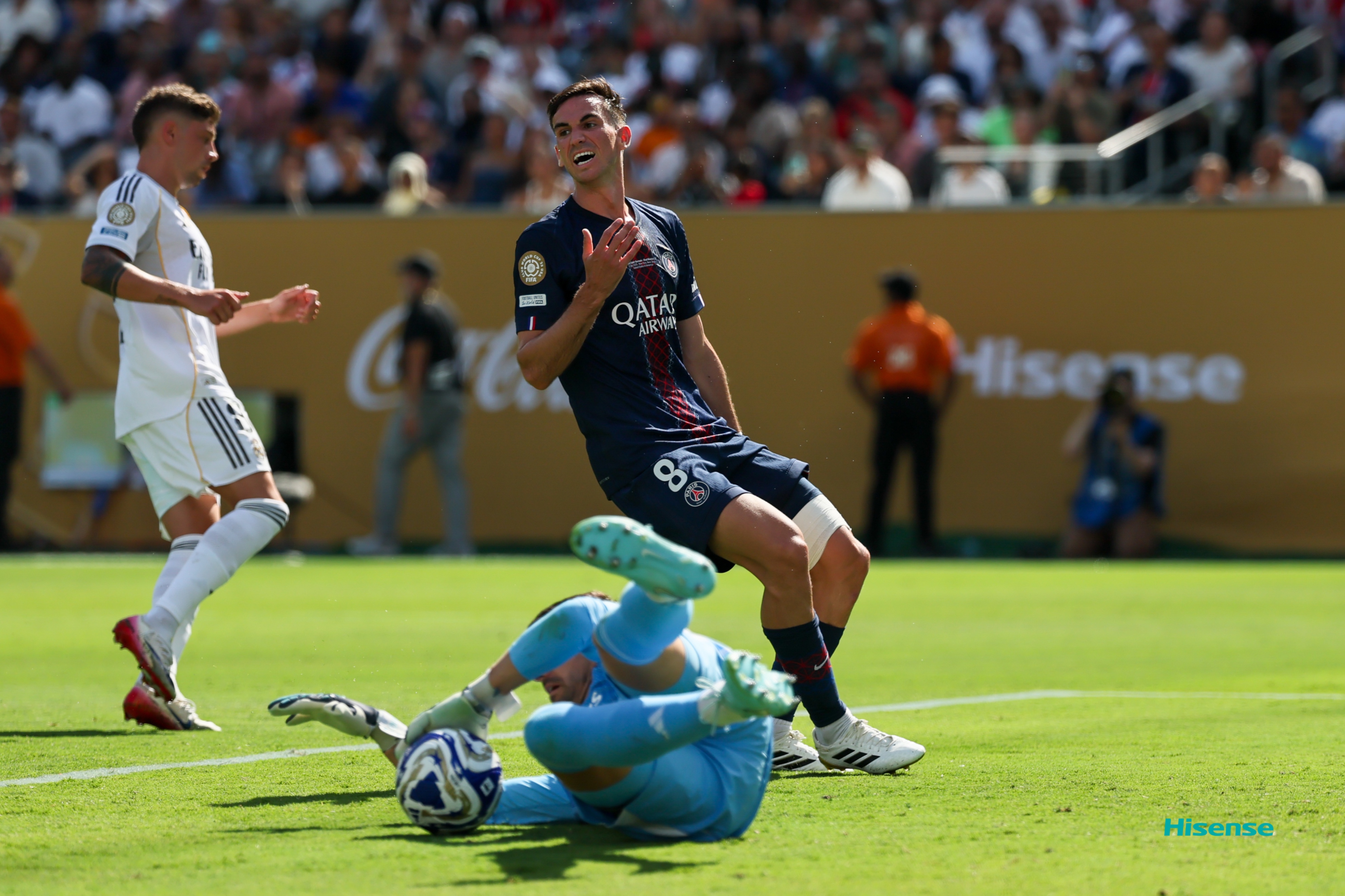 九游官方入口关于今晚巴塞罗那再遭质疑——意大利杯节点到来，悬念犹存，身体对抗强度拉满的信息