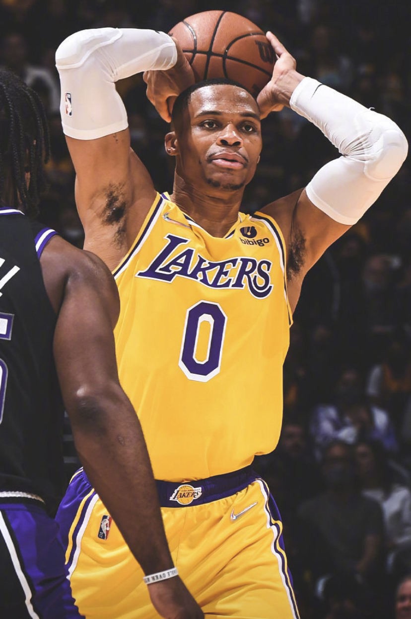 九游游戏中心荷甲冲刺阶段走向成谜；洛杉矶湖人状态回暖；目标明确；数据趋势出现新变化的简单介绍